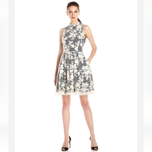 ERIN by Erin Fetherston Black  and Cream Floral Midi Dress Size 8 - Picture 1 of 11